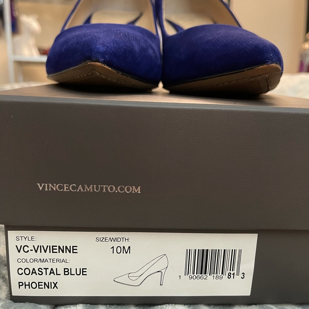 Vince Camuto, beautiful blue pumps